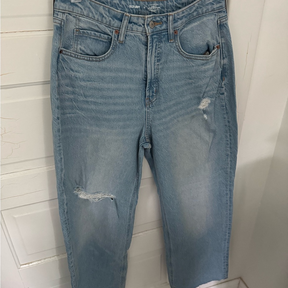 NWOT Light Blue Distressed Boyfriend Jeans